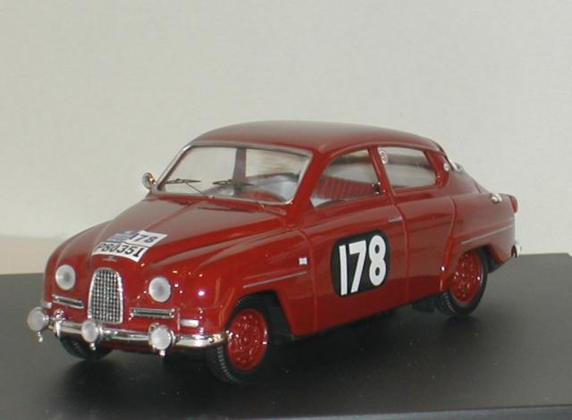 SAAB 96 1960 RAC Rally 43éme Fabrication Troféu